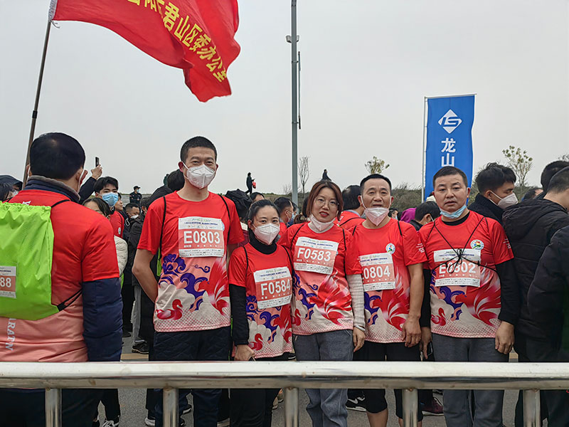 2022年小黄片软件下载参加岳阳马拉松赛